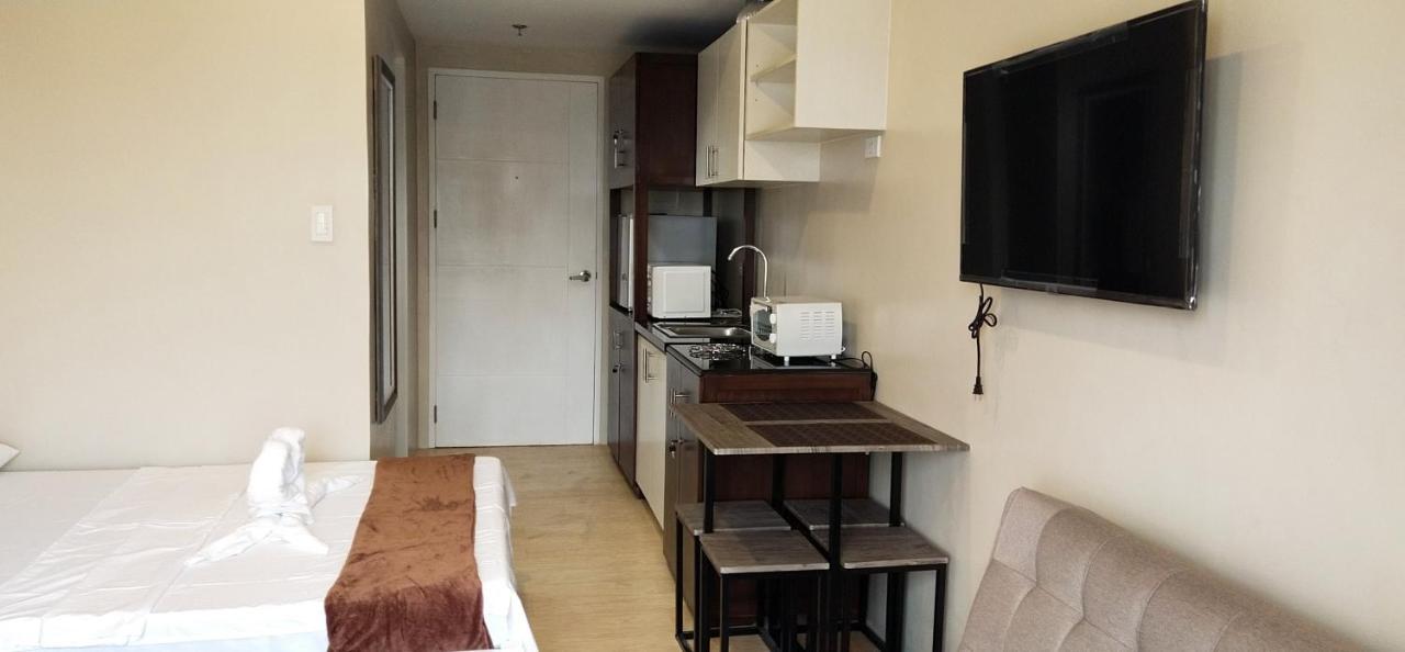 Sunvida Tower Stays Across Sm City Cebu Extérieur photo