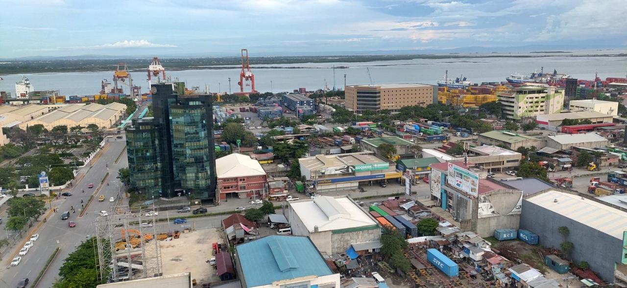 Sunvida Tower Stays Across Sm City Cebu Extérieur photo