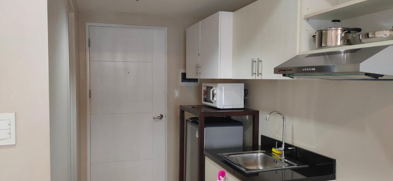 Sunvida Tower Stays Across Sm City Cebu Extérieur photo