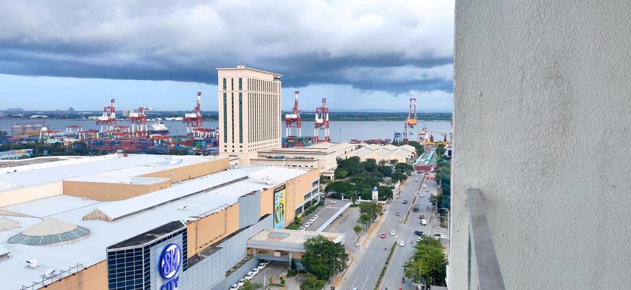 Sunvida Tower Stays Across Sm City Cebu Extérieur photo